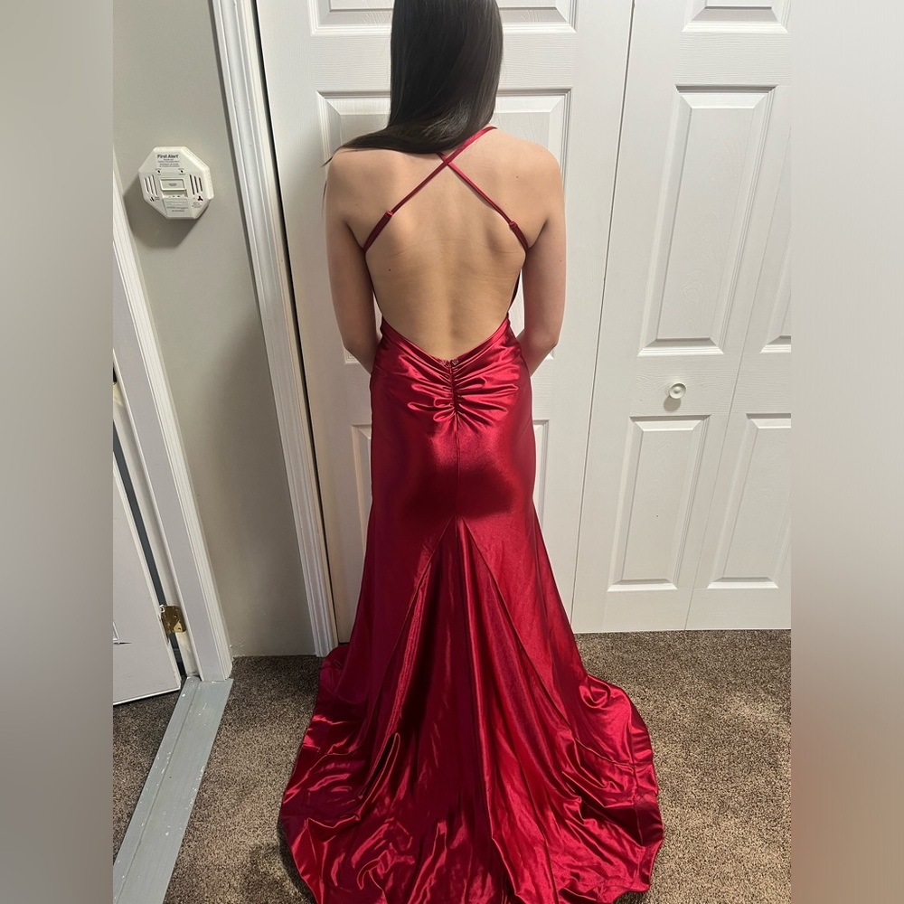 Graduation Dress - Size 4 - Red Alyce Paris